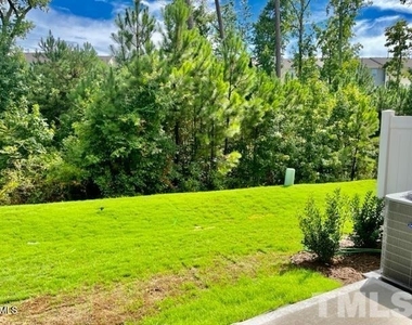 1038 Manorhaven Drive - Photo Thumbnail 1