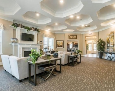 1038 Manorhaven Drive - Photo Thumbnail 13