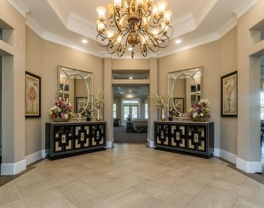 1038 Manorhaven Drive - Photo Thumbnail 12
