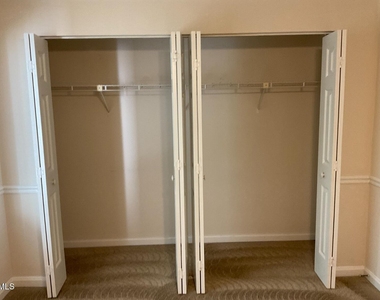 101 Luxon Place - Photo Thumbnail 20