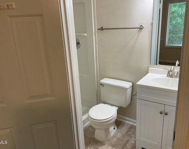 101 Luxon Place - Photo Thumbnail 19