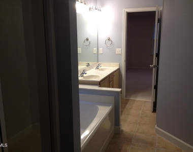 4631 Malone Court - Photo Thumbnail 10