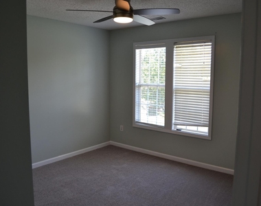 1321 E Stone Arch Drive - Photo Thumbnail 22