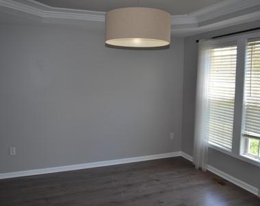 1321 E Stone Arch Drive - Photo Thumbnail 3