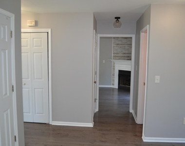 1321 E Stone Arch Drive - Photo Thumbnail 12