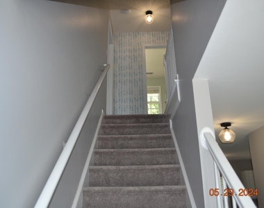 1321 E Stone Arch Drive - Photo Thumbnail 4