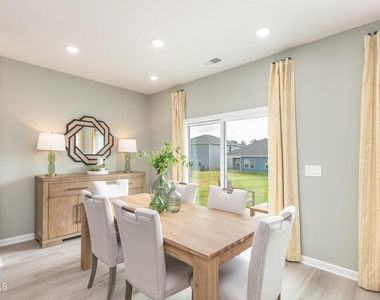 2118 Cherry Creek Road - Photo Thumbnail 2