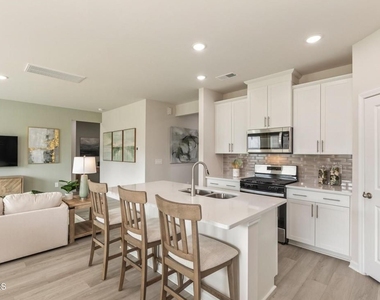 2118 Cherry Creek Road - Photo Thumbnail 6