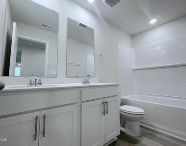 2118 Cherry Creek Road - Photo Thumbnail 41