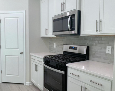 2118 Cherry Creek Road - Photo Thumbnail 31