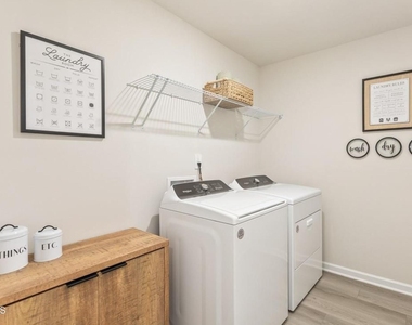 2118 Cherry Creek Road - Photo Thumbnail 24