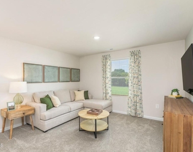 2118 Cherry Creek Road - Photo Thumbnail 8