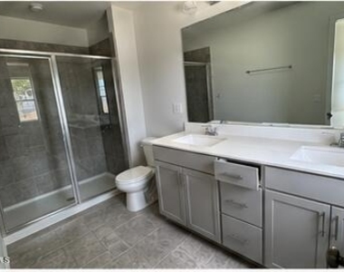 243 Paramount Drive - Photo Thumbnail 11