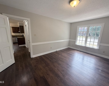 2900 Broadlands Drive - Photo Thumbnail 37