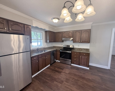 2900 Broadlands Drive - Photo Thumbnail 27