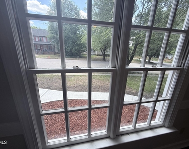 2900 Broadlands Drive - Photo Thumbnail 34