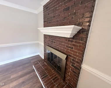 2900 Broadlands Drive - Photo Thumbnail 24