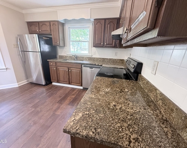 2900 Broadlands Drive - Photo Thumbnail 40