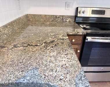 2900 Broadlands Drive - Photo Thumbnail 41
