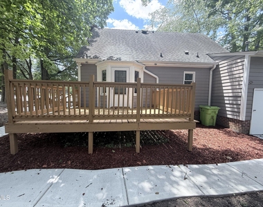2900 Broadlands Drive - Photo Thumbnail 10