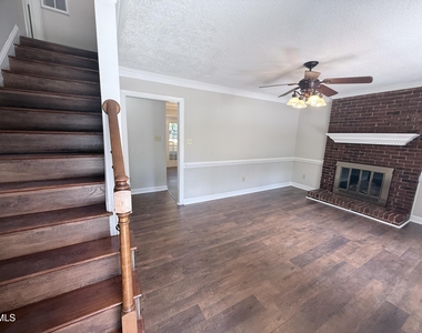 2900 Broadlands Drive - Photo Thumbnail 21