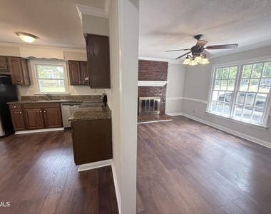 2900 Broadlands Drive - Photo Thumbnail 38