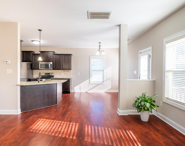 224 Colson Drive - Photo Thumbnail 8