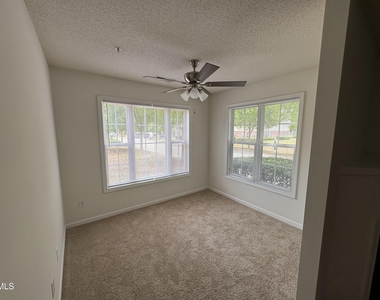 2411 Vancastle Way - Photo Thumbnail 12