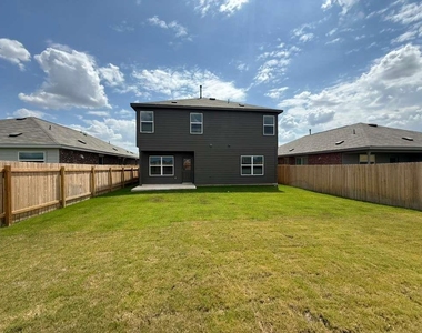 109 Imola St - Photo Thumbnail 27