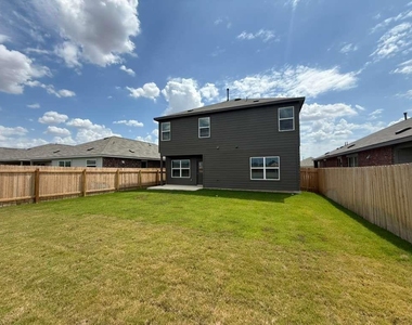 109 Imola St - Photo Thumbnail 25