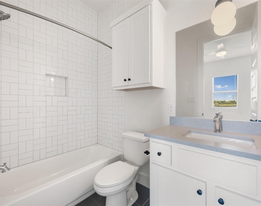 308 E 19th 1/2 St - Photo Thumbnail 22