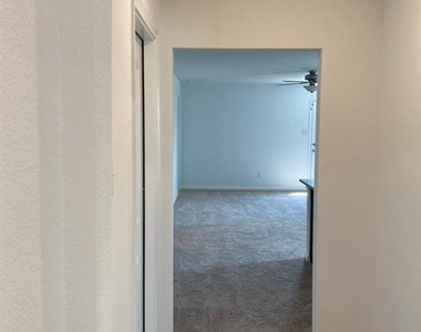 309 Riverdale Drive Dr - Photo Thumbnail 26