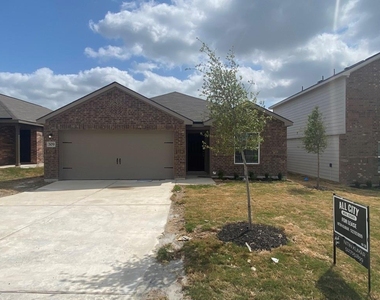 309 Riverdale Drive Dr - Photo Thumbnail 1