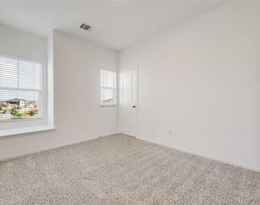 1545 Cobblecrest Ln - Photo Thumbnail 23
