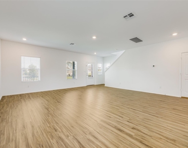 1545 Cobblecrest Ln - Photo Thumbnail 5