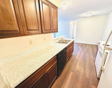 12505 Turtle Rock Rd - Photo Thumbnail 5