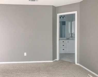 1649 Bovina Dr - Photo Thumbnail 15