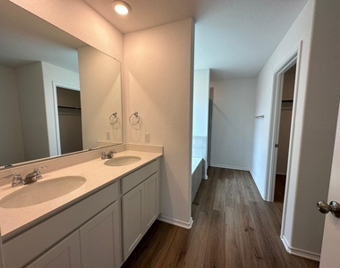 195 Otter Rd - Photo Thumbnail 26