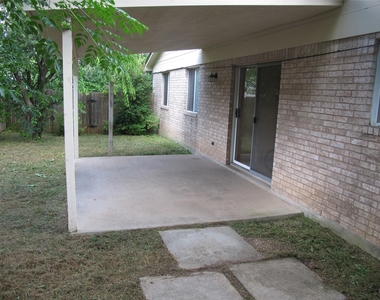 902 Quartz Ct - Photo Thumbnail 23