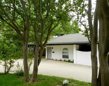 3713 Meredith St - Photo Thumbnail 25