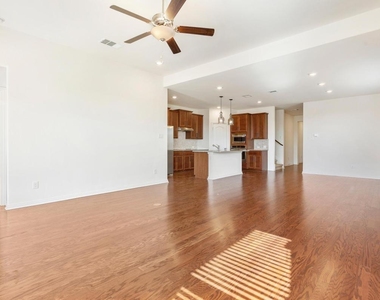 1001 Ridge Runner Dr - Photo Thumbnail 10