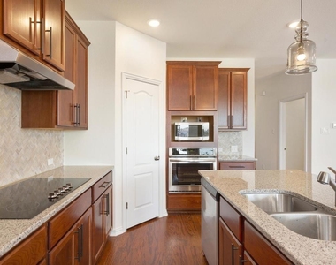 1001 Ridge Runner Dr - Photo Thumbnail 5