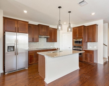 1001 Ridge Runner Dr - Photo Thumbnail 4