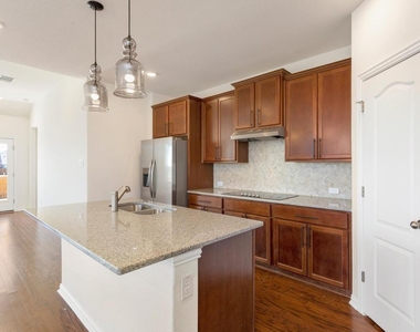 1001 Ridge Runner Dr - Photo Thumbnail 2