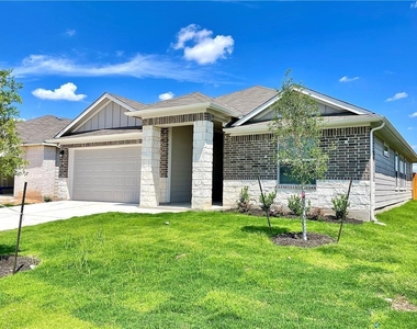 110 Krause Springs Dr - Photo Thumbnail 2