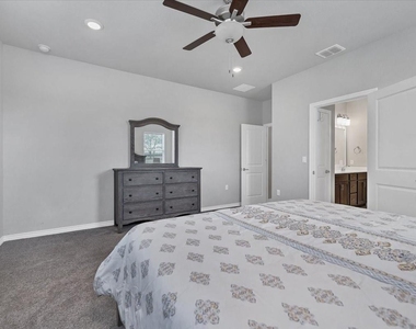 125 Harborside Dr - Photo Thumbnail 18