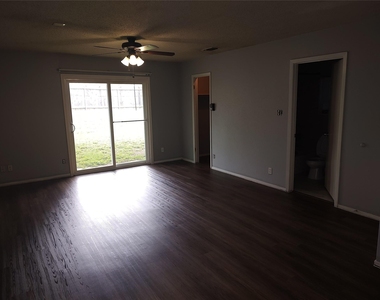 11506 Murcia Dr - Photo Thumbnail 6