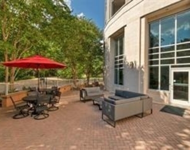 54 Rainey St - Photo Thumbnail 28