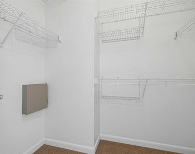 54 Rainey St - Photo Thumbnail 16