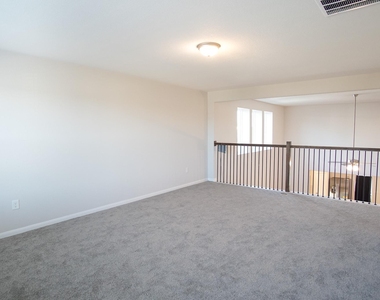 130 Yellowstone Dr - Photo Thumbnail 13
